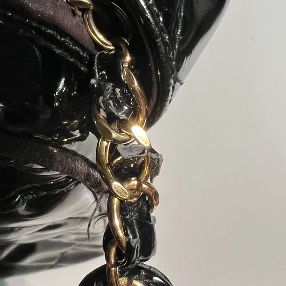 Chanel Patent Leather Crossbody messenger camera bag second hand - Picture 15 of 17